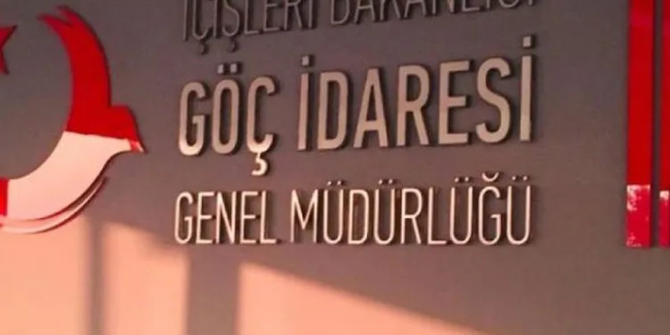 Binlerce yabancı sınır dışı edildi