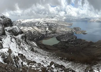 Nemrut Dağı’nın manzarası hayran bırakıyor