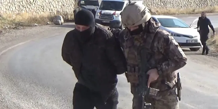 Şırnak polisinden nefes kesen tatbikat