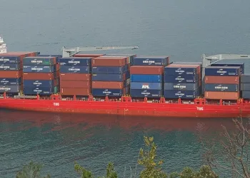 Karaya oturan gemi için çalışmalar sürüyor