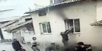 Uykuda yangına yakalandı