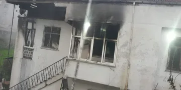 Sobayı yakmak isterken evi küle çevirdi