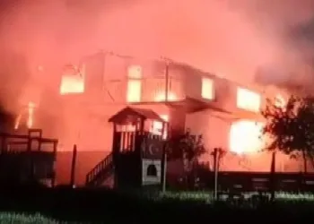 Bayram günü evsiz kaldılar