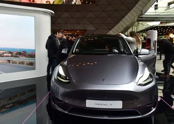 Tesla araçlara yoğun ilgi