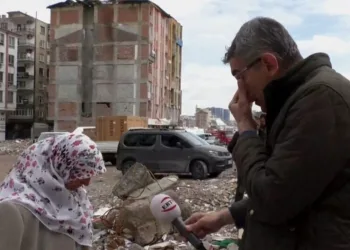 Canlı yayında gözyaşlarına boğuldu
