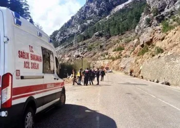 Kazada 4 öğretmen hayatını kaybetti