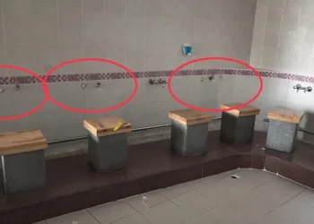 Ramazan ayında caminin musluklarını çaldılar