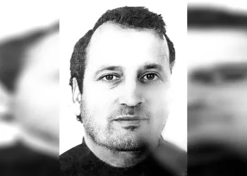 Budamak için çıktığı ağaçta ölü bulundu