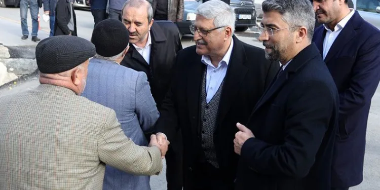 Ak Parti’de yedi koldan saha çalışması