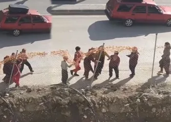 Bursa’da çocukların kavgasına büyükler dahil oldu