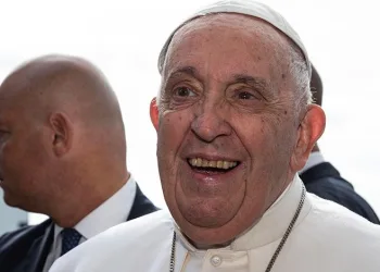 Papa Francis hastaneden taburcu oldu
