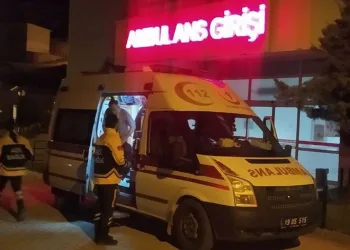 Camiden çıkanlara ateş açıldı