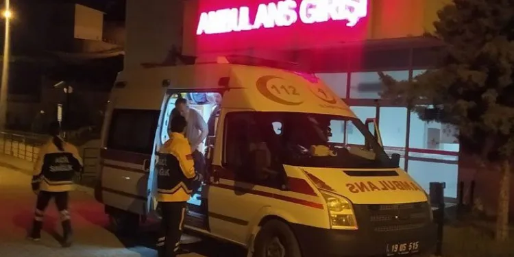 Camiden çıkanlara ateş açıldı