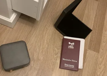 Çiftin ziynet eşyalarını çaldı