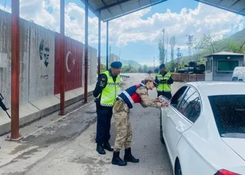 Jandarma bayramda da iş başında