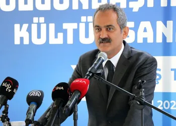 “Kadınların okullaşma oranı erkekleri geçti”