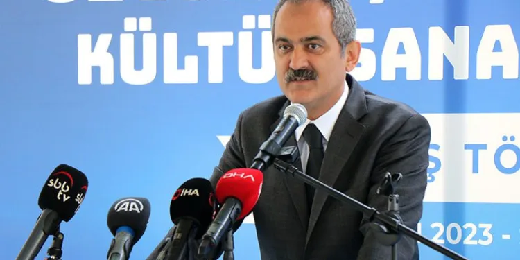 “Kadınların okullaşma oranı erkekleri geçti”