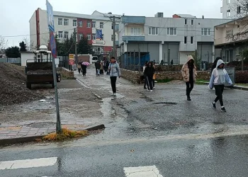 Sağanak yağış etkisini gösterdi