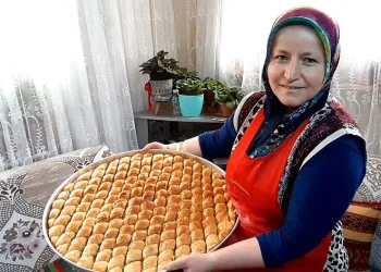 15 yıldır elinden oklava düşmüyor