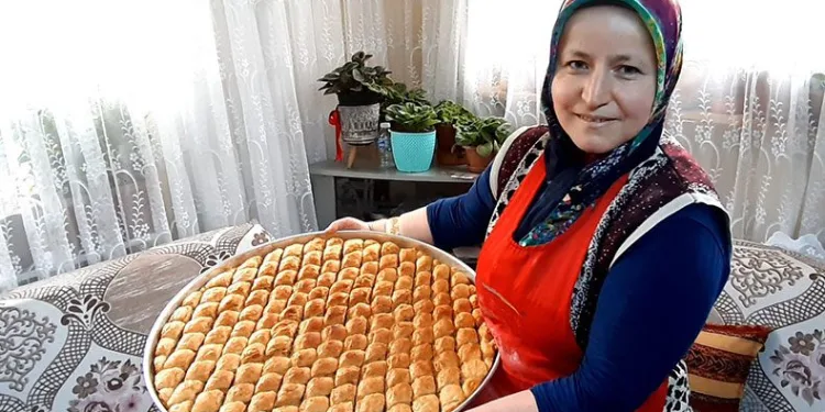15 yıldır elinden oklava düşmüyor