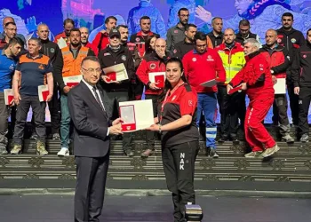 NAK’a Devlet Üstün Fedakarlık Madalyası