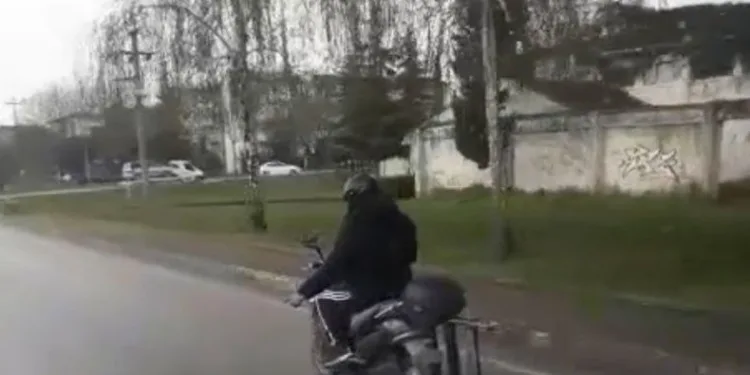 Bursa’da motosiklet sürücüsü canını hiçe saydı