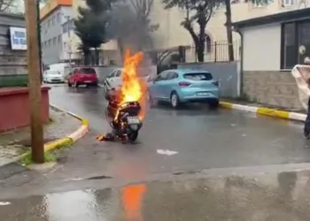 Motorunu yakan adamın ilginç tepkisi