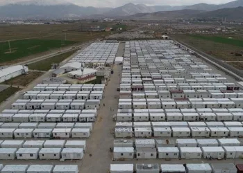 345 çadır kent ve 305 konteyner kent kuruldu