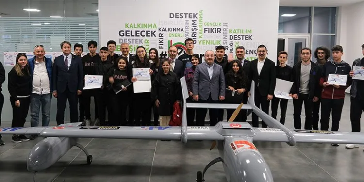 BEBKA’nın girişimcilik merkezi TechINBursa’yı Bakan Varank açtı