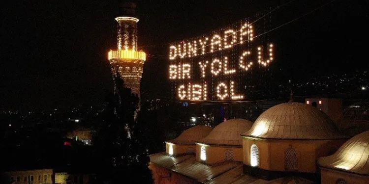 Ulu Cami’nin mahyası değiştirildi