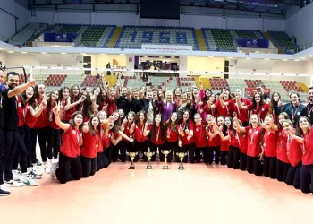 Nilüfer’in gençlerinden 4 şampiyonluk