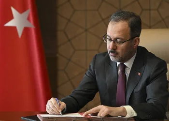 Türkiye’nin adaylık dosyası imzalandı