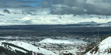 Erzurum’da kış geri geldi
