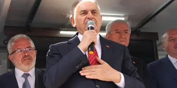 Yıldırım bayramlaşma programına katıldı