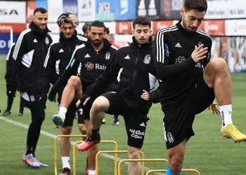 Beşiktaş’ta, Fenerbahçe maçı hazırlıkları sürüyor