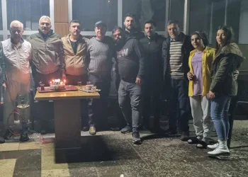 Depremzedelerden polislere pastalı sürpriz
