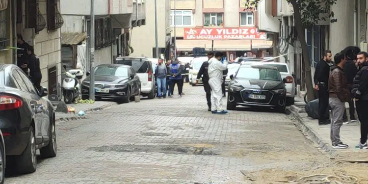 Nişanlısını silahla vurup intihar etti
