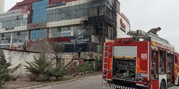 Ankara’da korkutan AVM yangını