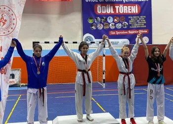 Osmangazili sporculardan çifte bayram
