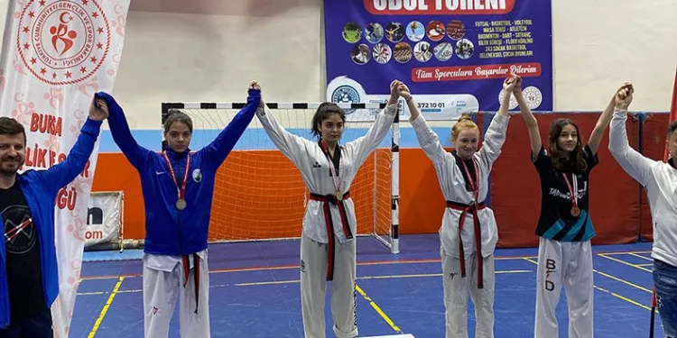 Osmangazili sporculardan çifte bayram