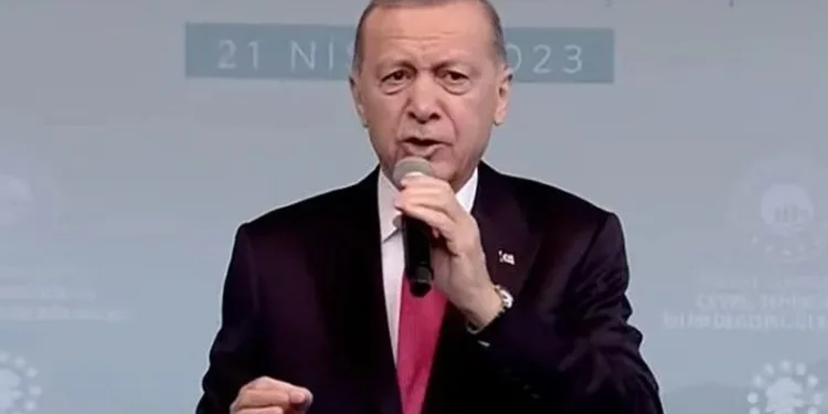 Cumhurbaşkanı Erdoğan: Faiz yükselemez, düşecek