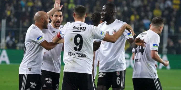Beşiktaş, Kadıköy’de 20. galibiyetini aldı
