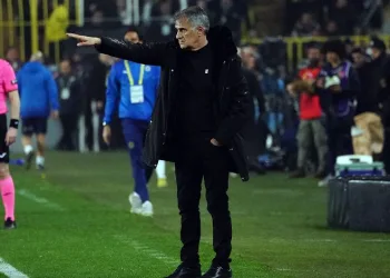 Şenol Güneş: “Hak ettiğimiz bir galibiyet aldık”