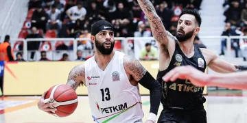 Aliağa Petkimspor, taraftarı önünde kazanmaya devam ediyor