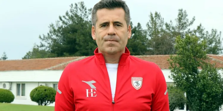 Samsunspor Teknik Direktörü Hüseyin Eroğlu: “Göztepe maçını kazanıp, şampiyonluğu öne çekmek istiyoruz”
