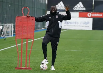 Beşiktaşlı futbolcu Omar Colley: “Hedefimiz sezon sonunda ligi Avrupa’ya katılabilecek pozisyonda bitirebilmek”