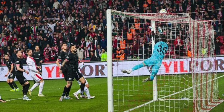 Y. Samsunspor’lu Zeki Yavru: “Hayatımın en anlamlı golünü attım”