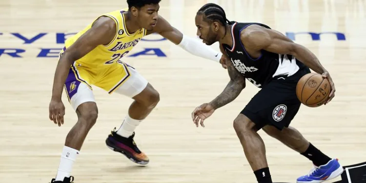 NBA’de Los Angeles derbisinde kazanan Clippers oldu