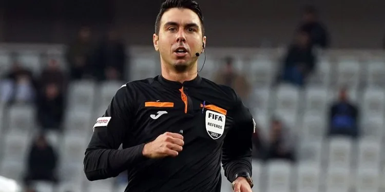 Sivasspor-Başakşehir maçında Arda Kardeşler düdük çalacak
