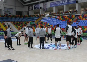 Konyaspor Basketbol Başantrenörü Can Sevim: “7 maçımız kaldı, hepsi bir final bizim için”